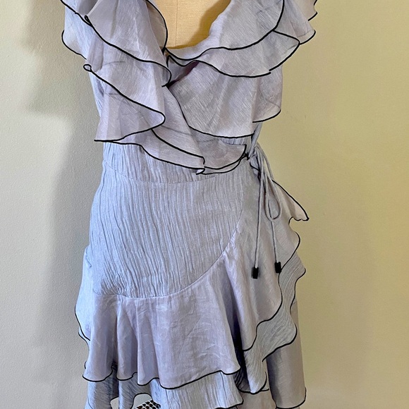 Aje Australian Designer - Picture 1 of 2